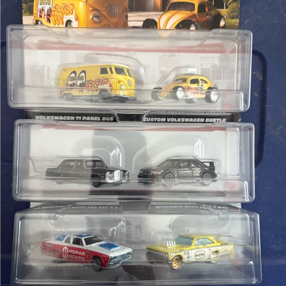 Hot Wheels sets.